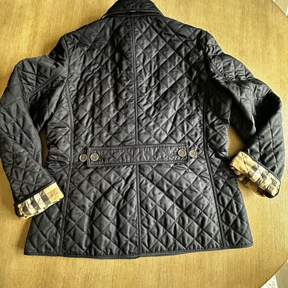 Burberry Women's Dark Quilted Puffer Jacket - Picture 9 of 10